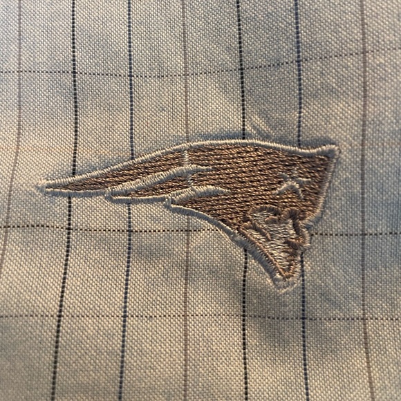 Reebok w/New England Patriots emblem men’s button down shirt size large - Picture 4 of 4